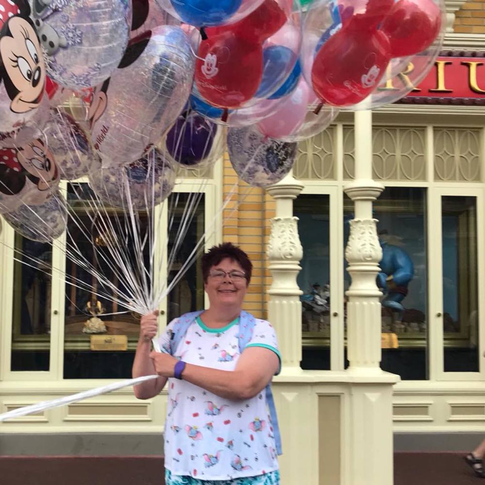 Meet your Posher, Carey